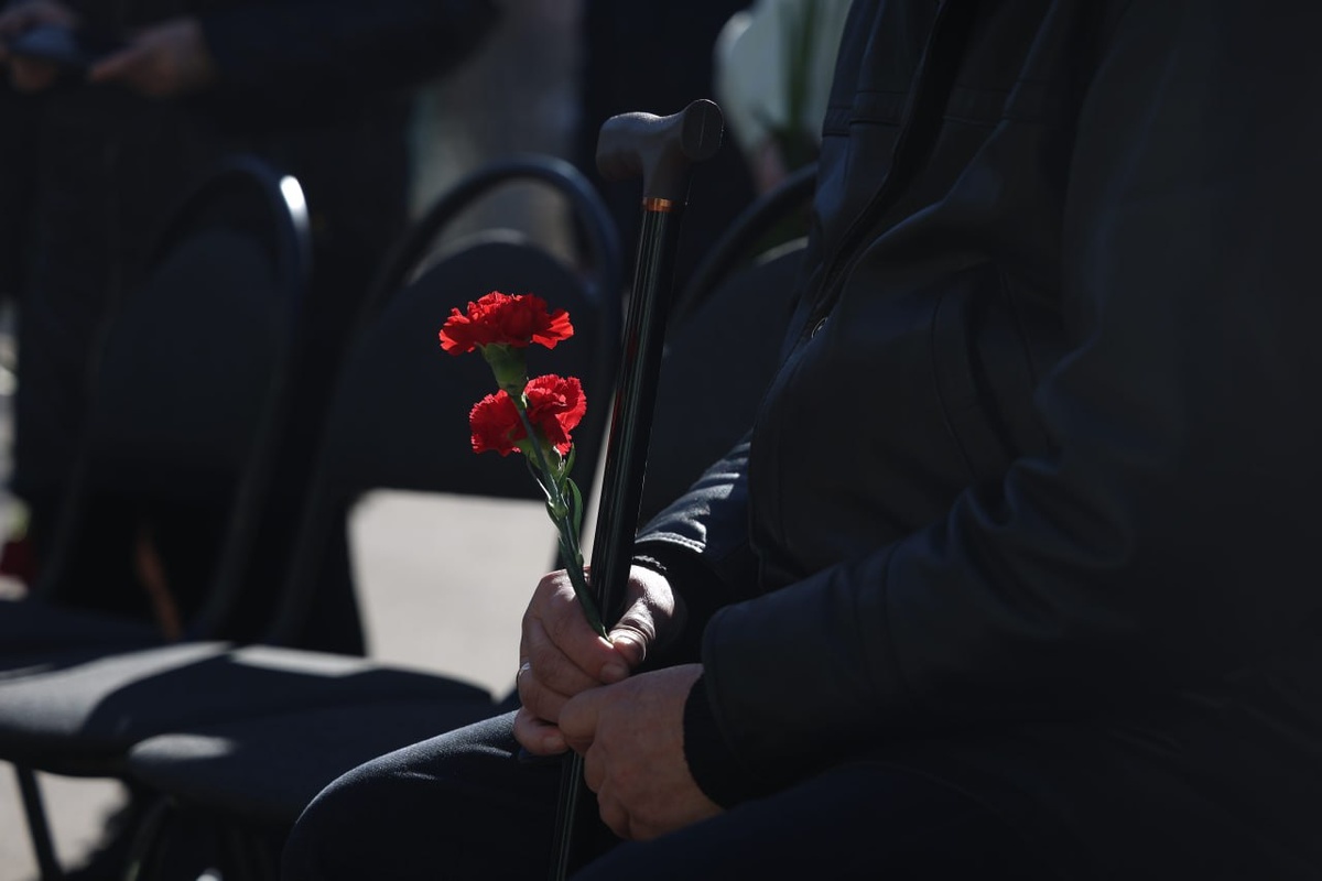    В Курской школе № 41 открыли мемориальные доски в честь героев, защитивших Родину