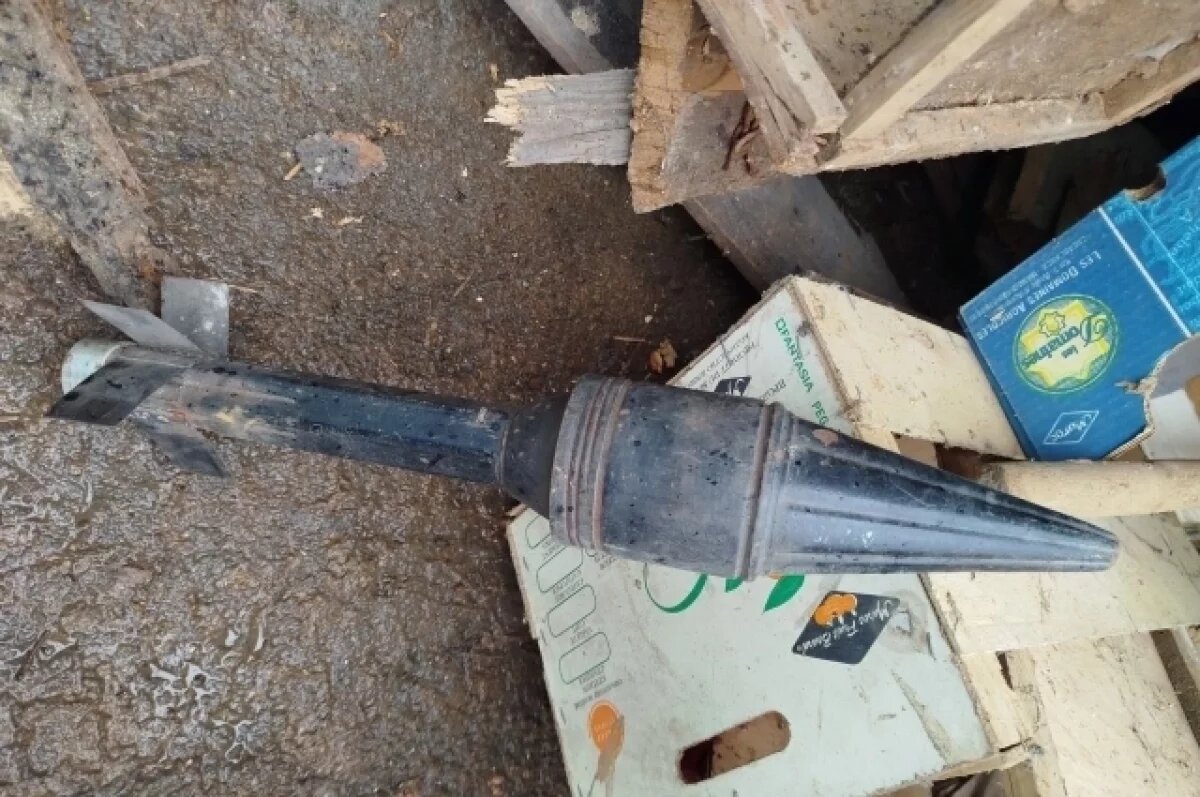    Находку обследовали взрывотехники ОМОН «Вятич»