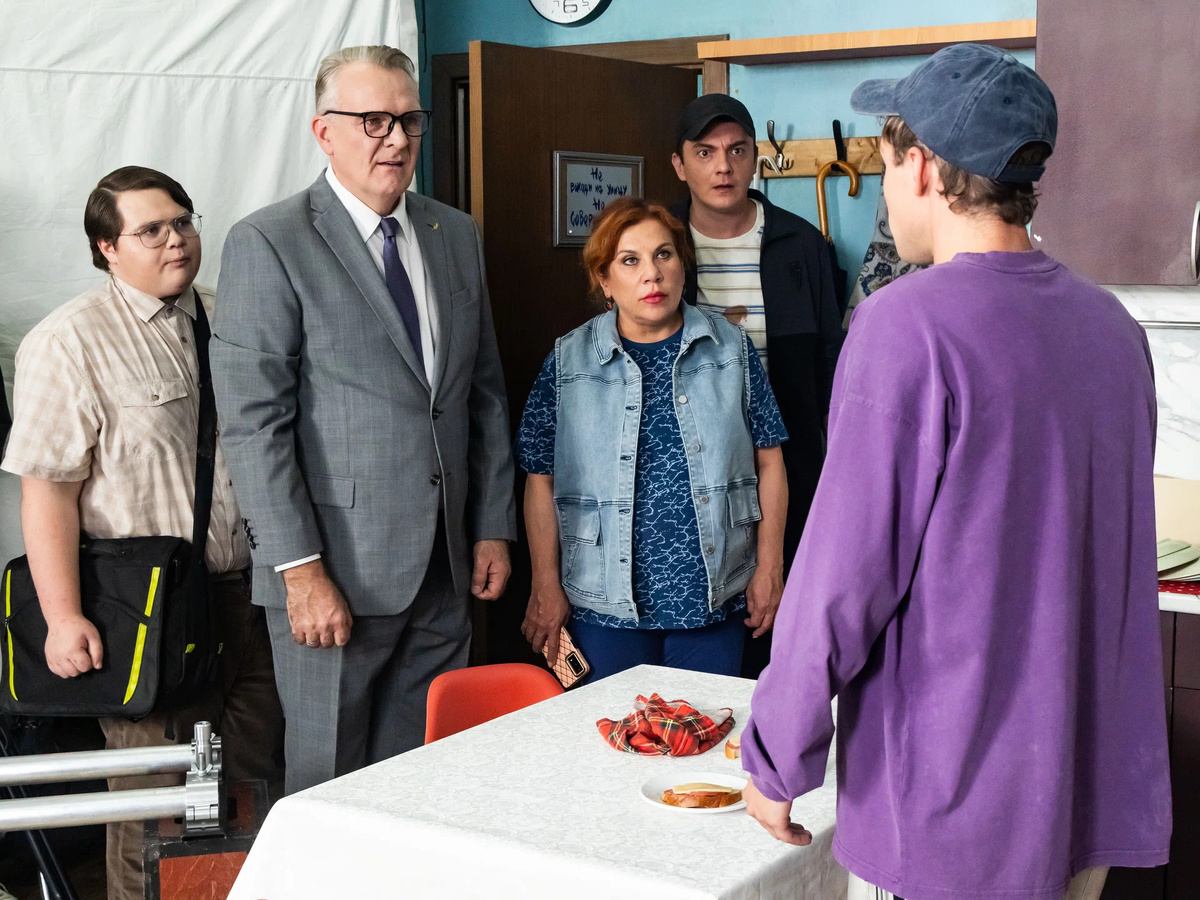 Кадр со съёмок сериала «Универ. Молодые»