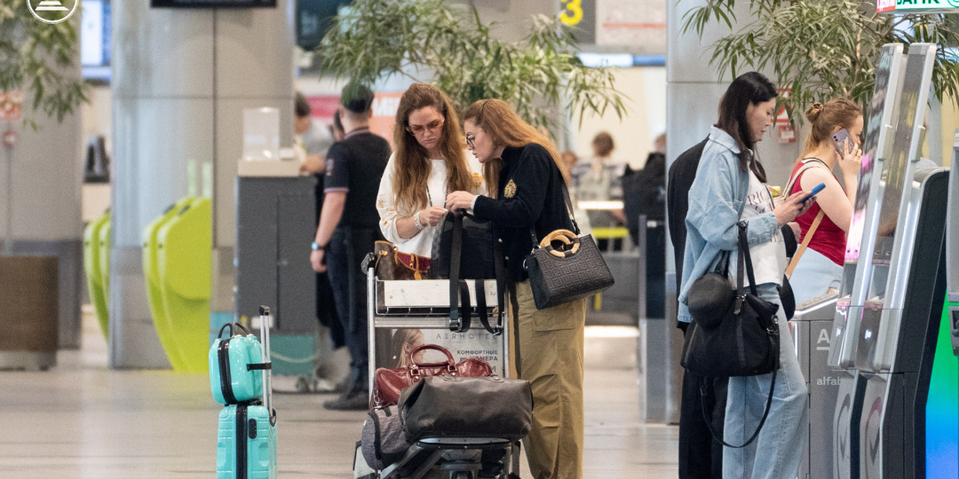 Этикет в аэропорту: в зале ожидания и по прилете самолета