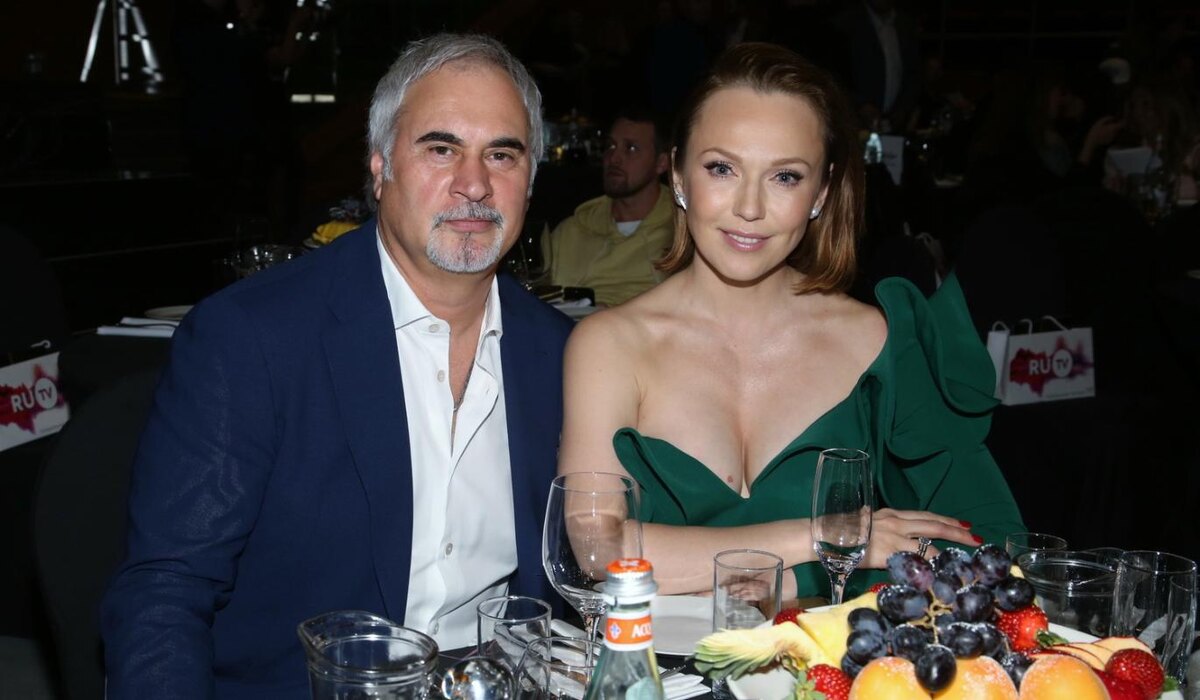     Продюсер Дворцов считает, что на певицу Джанабаеву упал спрос из-за ее мужа Меладзе