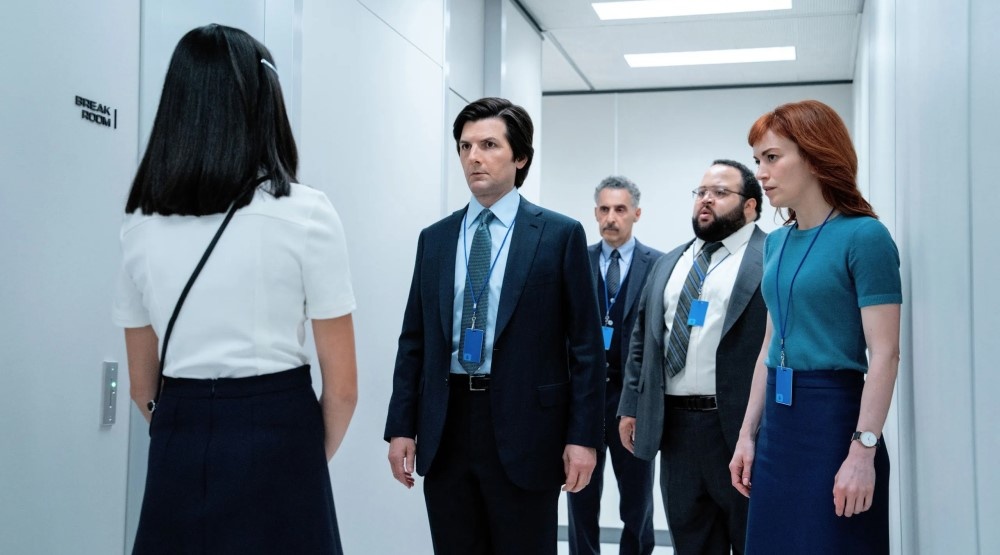     Кадр из 2 сезона сериала «Разделение» (2025)