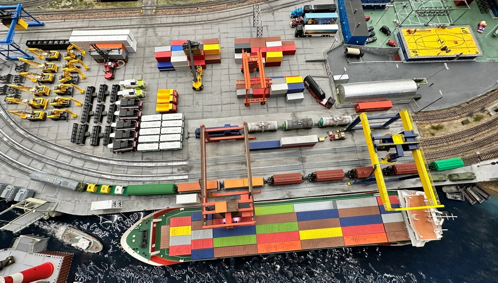 Фото ПортНьюс