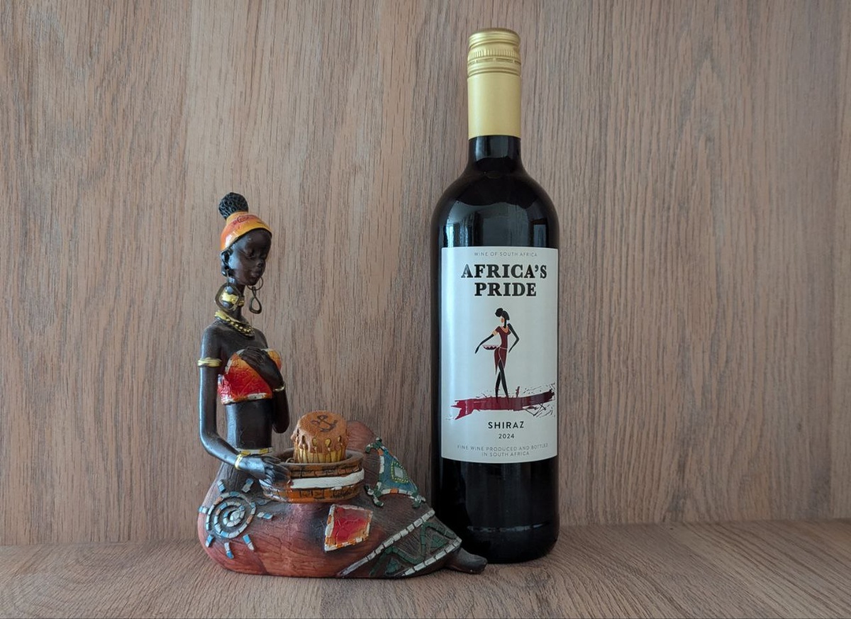 Молодое южноафриканское вино Africa’s Pride Shiraz