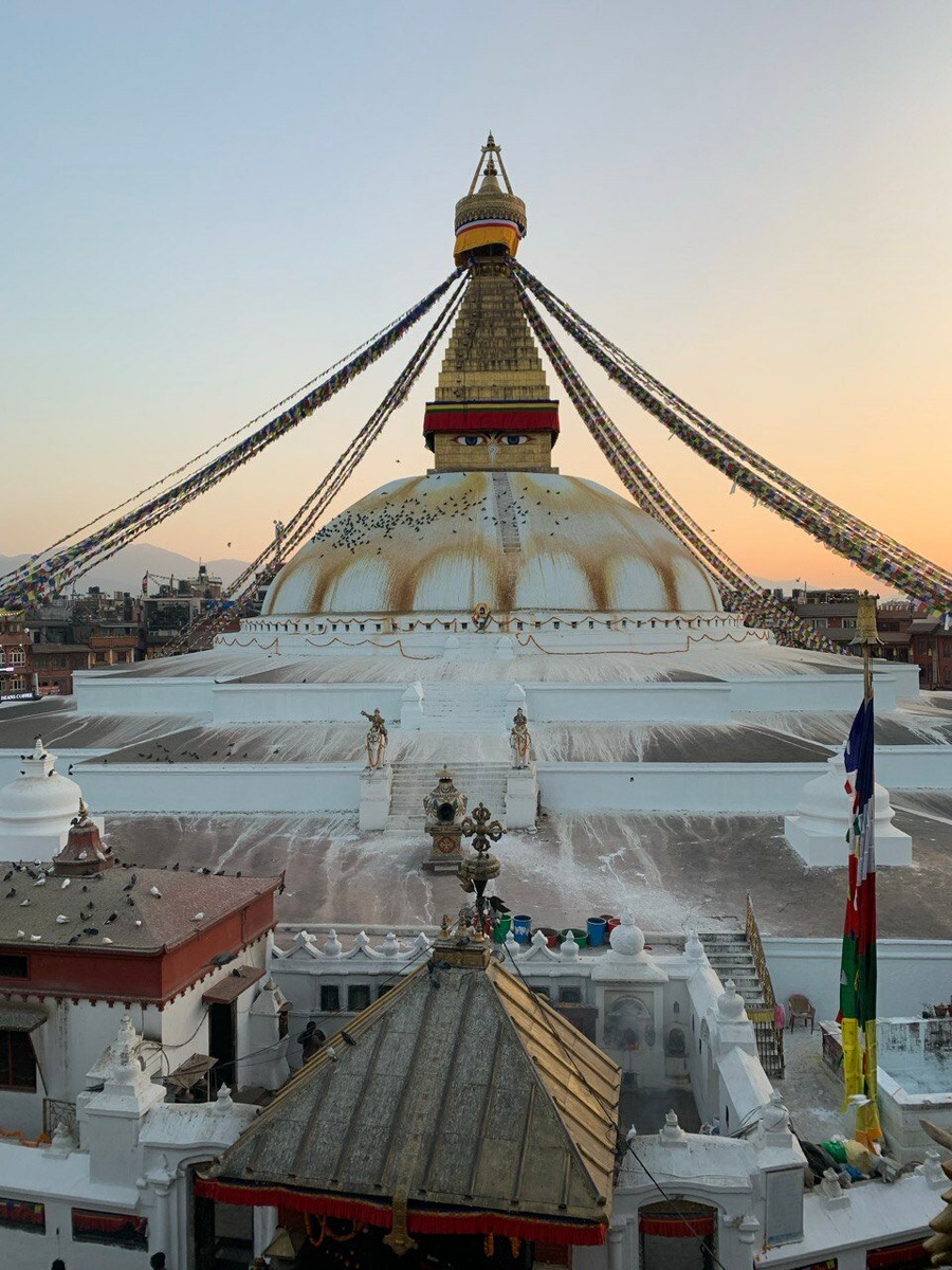 Глаза, которые смотрят на четыре стороны света, принадлежат Будде