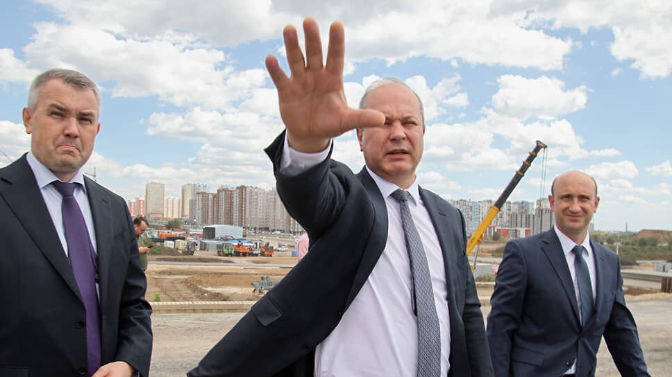 Виталий Кушнарев в центре.📷Фото: Василий Дерюгин / Коммерсантъ