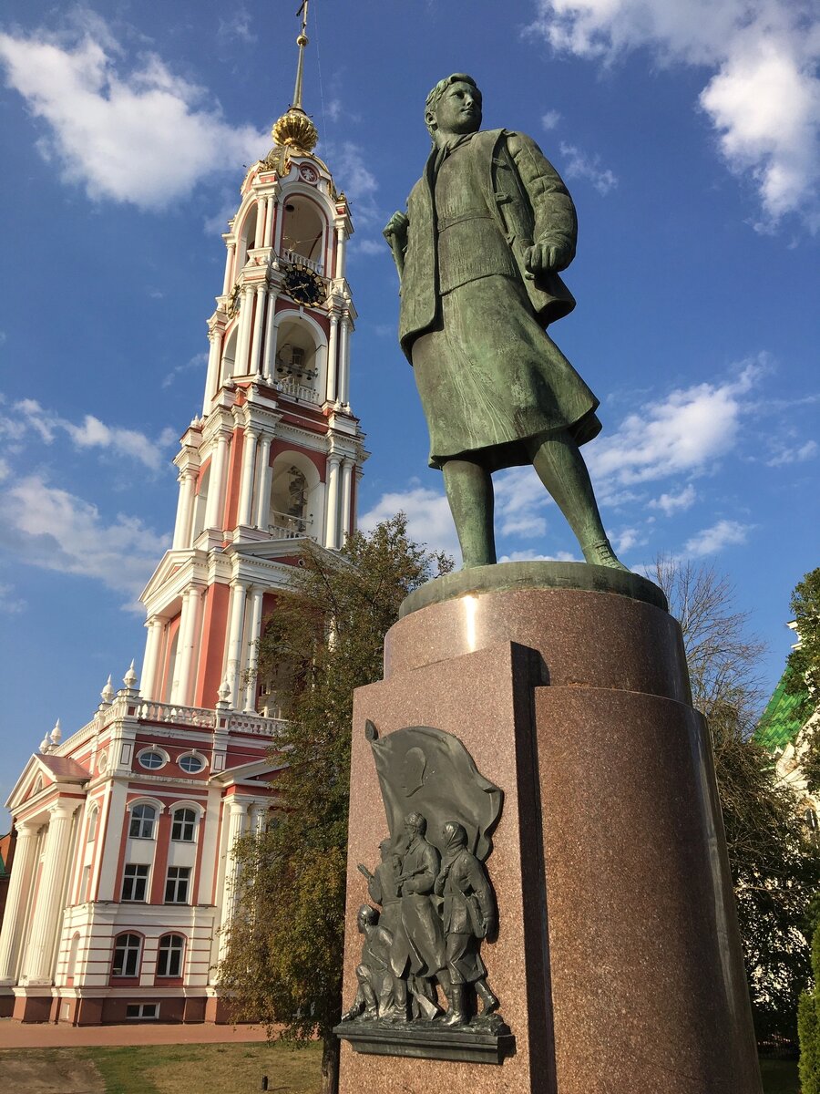 Памятник Зое Космодемьянской