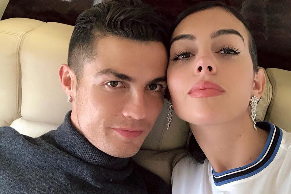     Криштиану Роналду впервые отреагировал на слухи о тайной свадьбе с Джорджиной Родригес