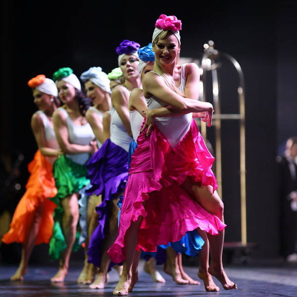     Дмитрий Дюжев, Ольга Прокофьева и Катерина Шпица посетили премьеру мюзикла «История в отеле. Ностальгия»