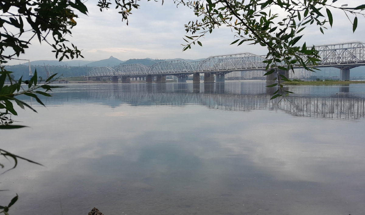 Красноярск, Енисей, железнодорожный мост. Фото автора.