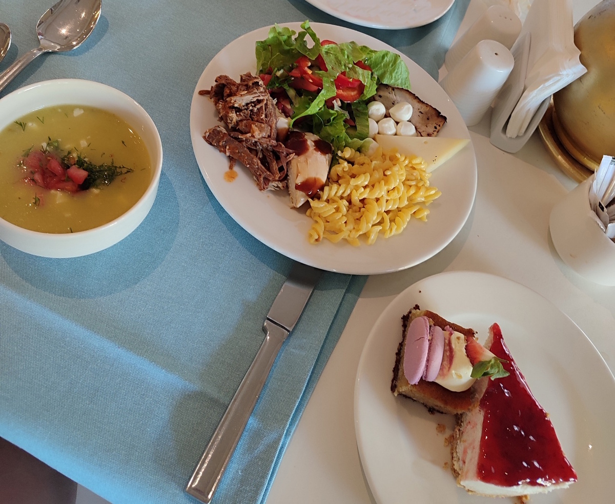 Обед в ресторане Amara Luxury Resort 5* Фото из личного фотоахива автора