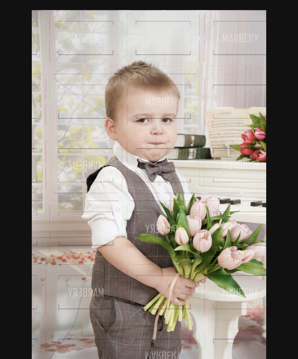 Прислали фото с сада, выбрать надо, но такая рожица у него прелестная