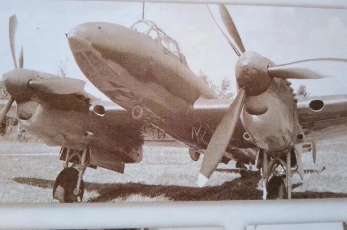    В Казани было собрано 10 500 из всех 11 000 выпущенных Пе-2 и Пе-3. Путёвку в жизнь им дал Николай Иванович Максимов - во время войны главный контролёр Казанского авиазавода/