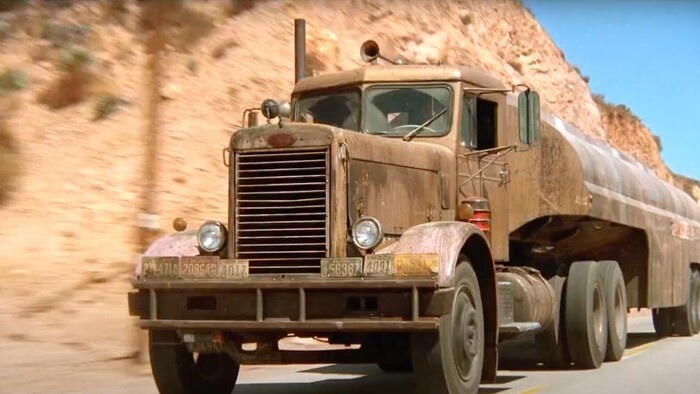 Peterbilt 281 в психологическом триллере «Дуэль»/ Фото: youtube.com