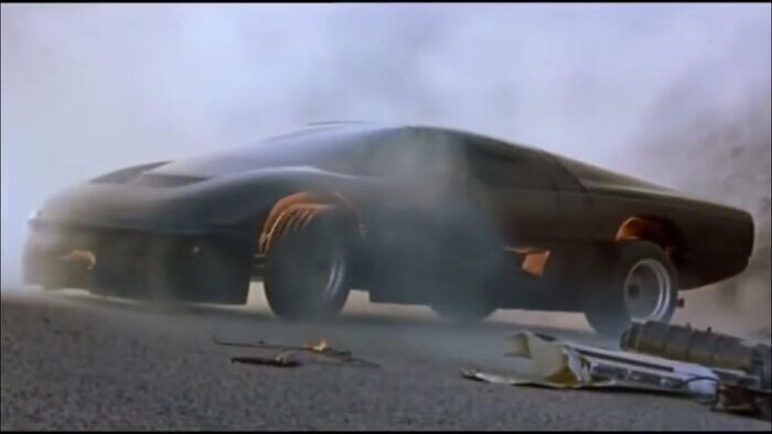 Dodge M4S, непроницаемый черный гоночный автомобиль/ Фото: youtube.com