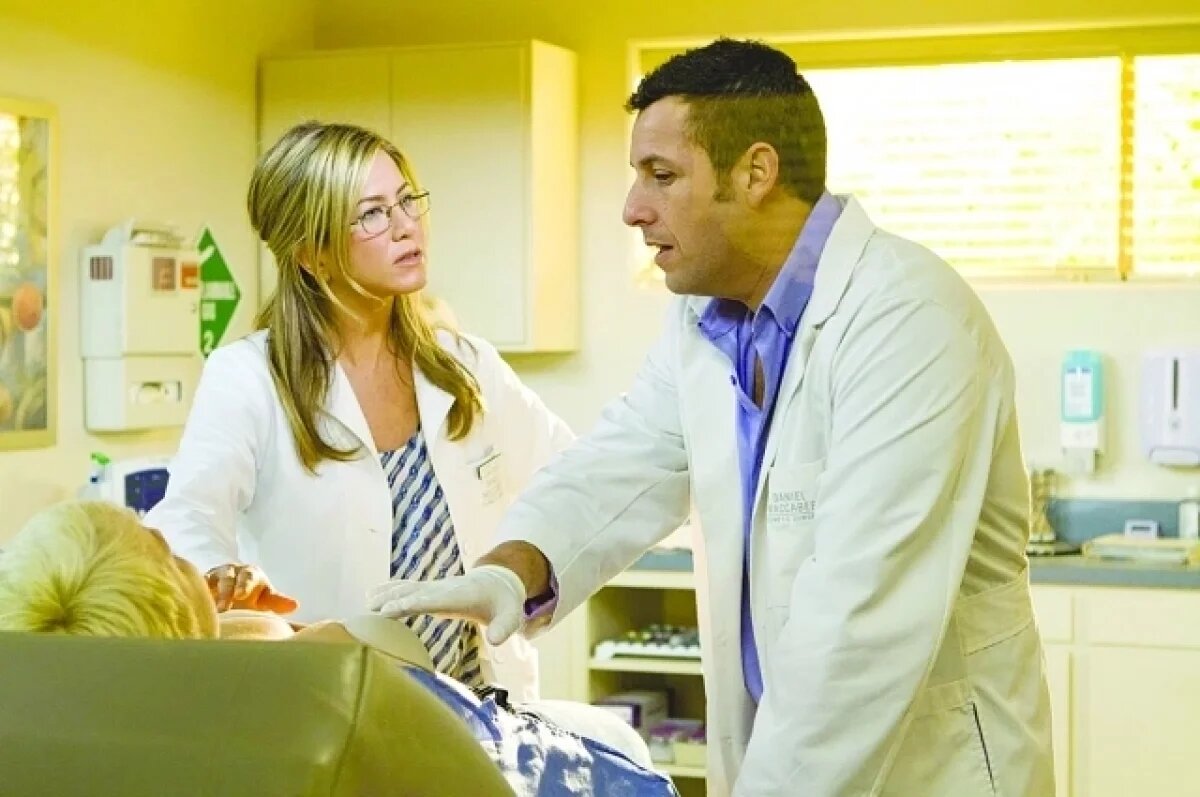    В кино много рассказывается о красивой жизни пластических хирургов, но мало о том, сколько им приходиться работать.