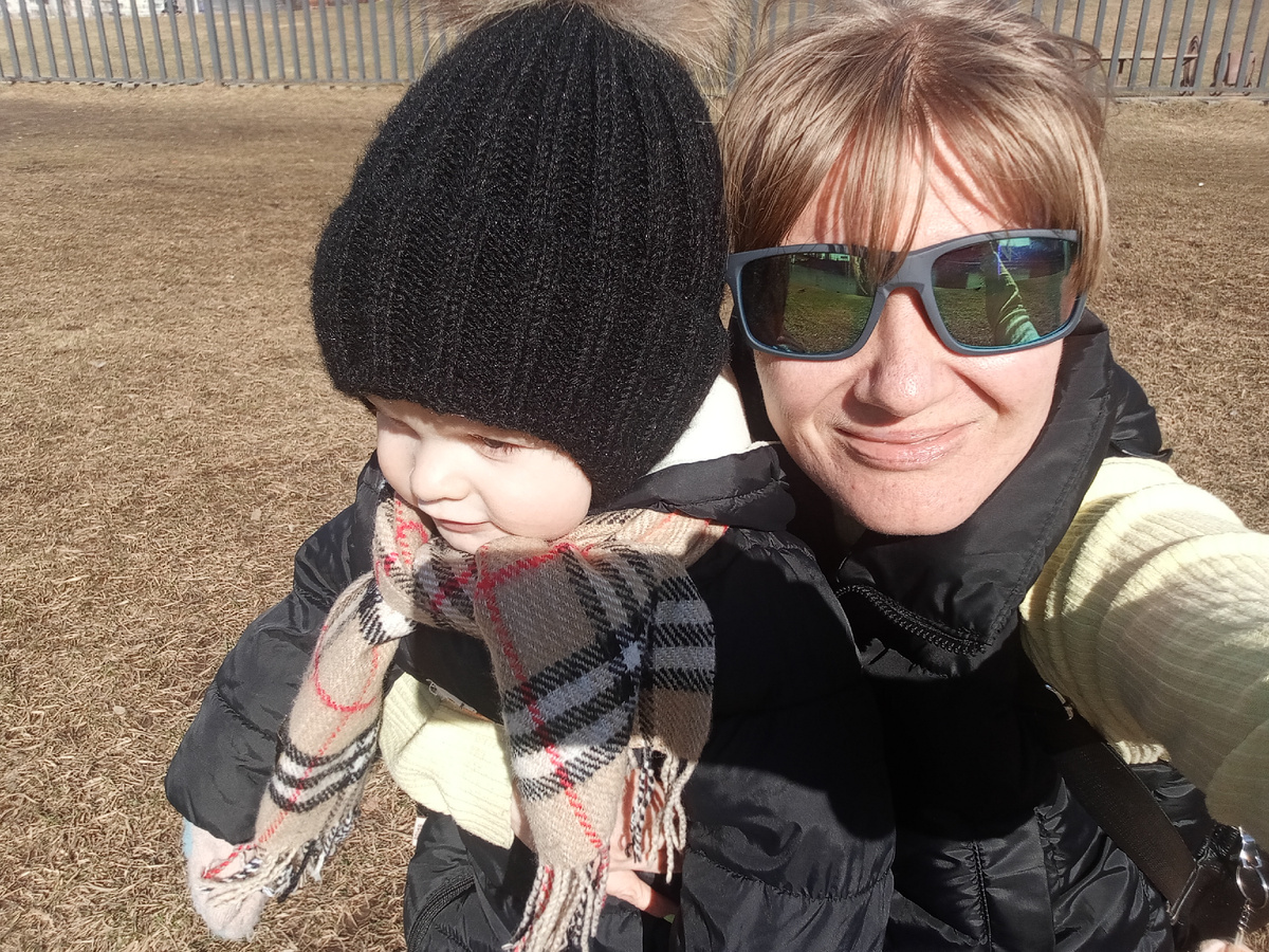 Если что, я в контактных линзах) . 