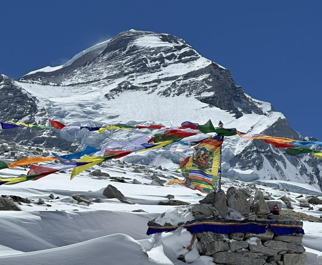 Чо Ойю из базового лагеря в Тибете. Фото: Viridiana Álvarez