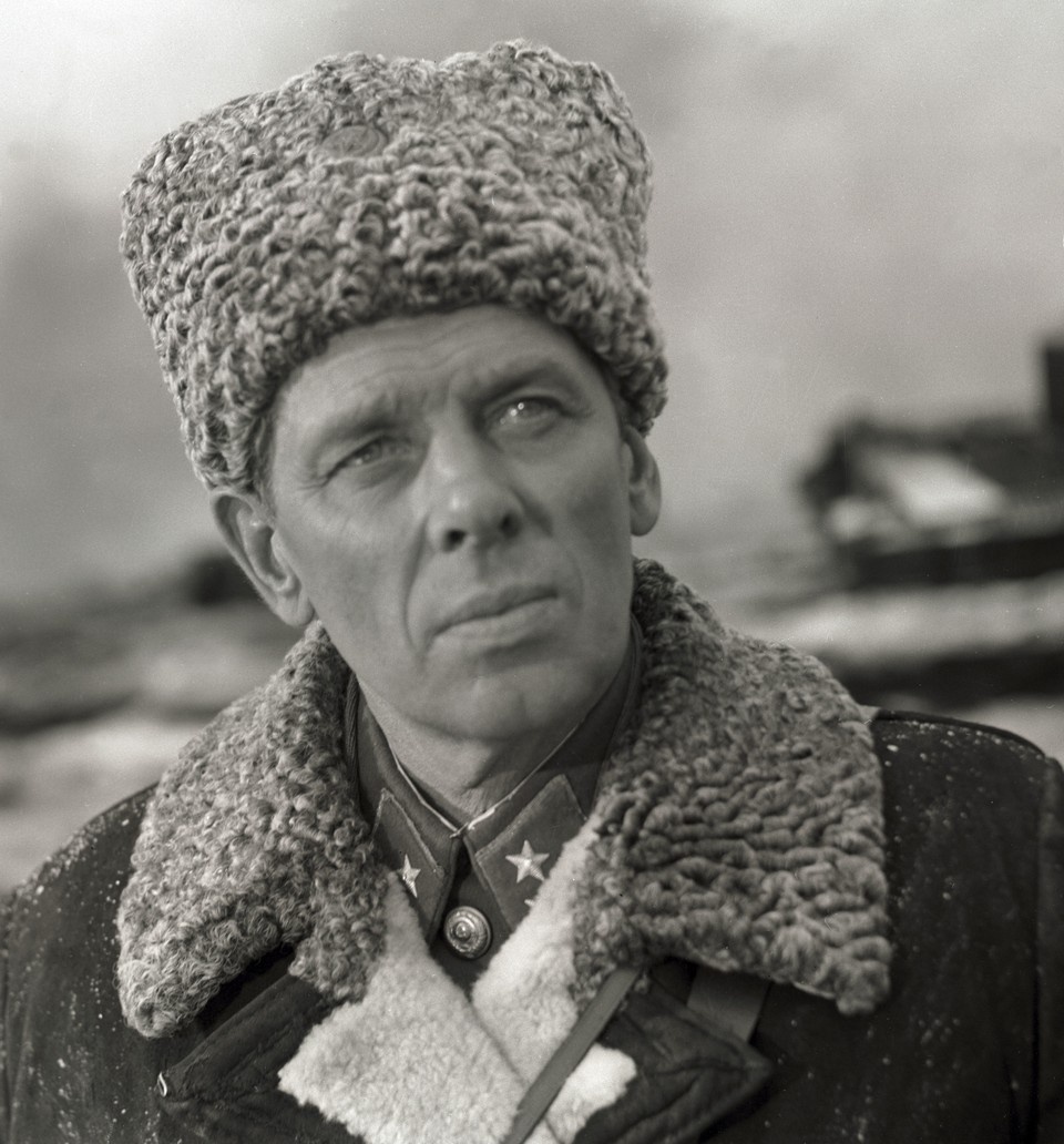    Кадр из фильма «Горячий снег» (1972)