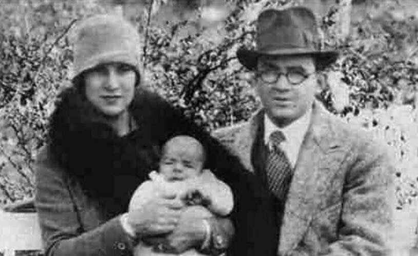 Слева направо: мать Че Гевары - Селия де ла Серна, маленький Тэтэ, а также его отец - Эрнесто Гевара Линч. Фото из интернета