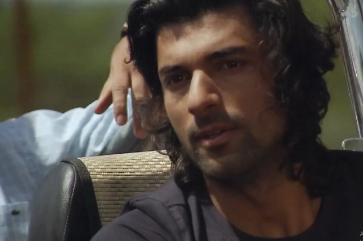    Энгин Акюрек в сериале "В чём вина Фатмагюль" сыграл очень сложную и многогранную роль.