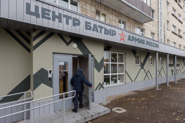    «Наши подписанные контракты бессрочны. Иншалла, все будет хорошо».   
Фото: «БИЗНЕС Online»