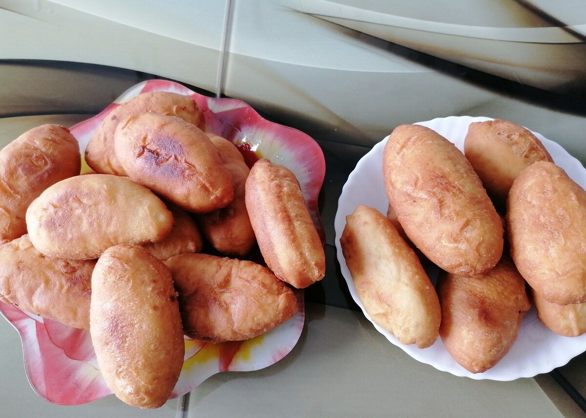 Пирожки жареные