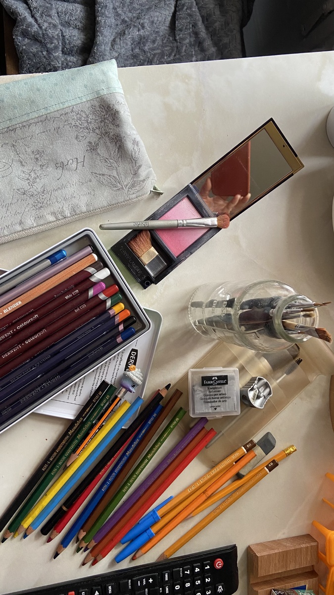 Материалы. Живут 100 лет в доме, иногда про них вспоминают. 