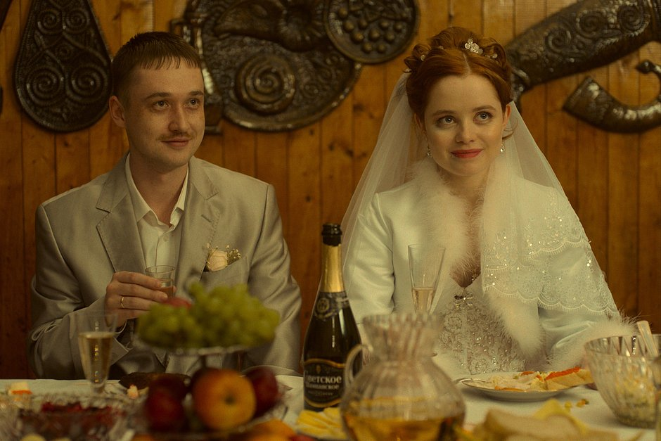 Кадр из сериала "Аутсорс"