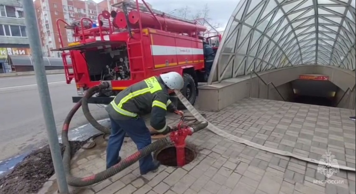    Курские спасатели провели пожарно-тактические учения в одном из торговых центров города