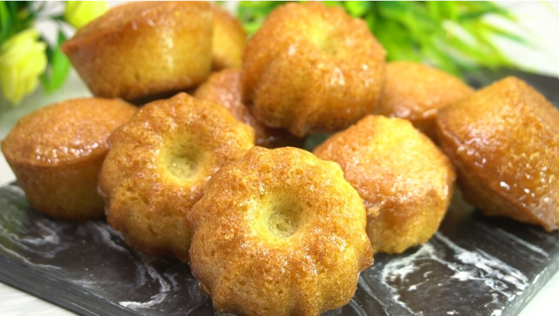 Каждый день пеку к чаю, но эти лимонные кексы чаще других. Любители сладкого оценят однозначно, и готовятся проще не придумаешь