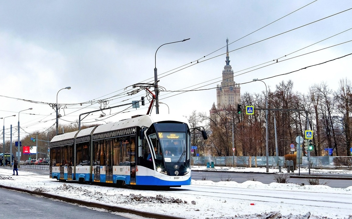 Трехсекционный "Витязь-М" в Москве. Фото сайта transphoto.org