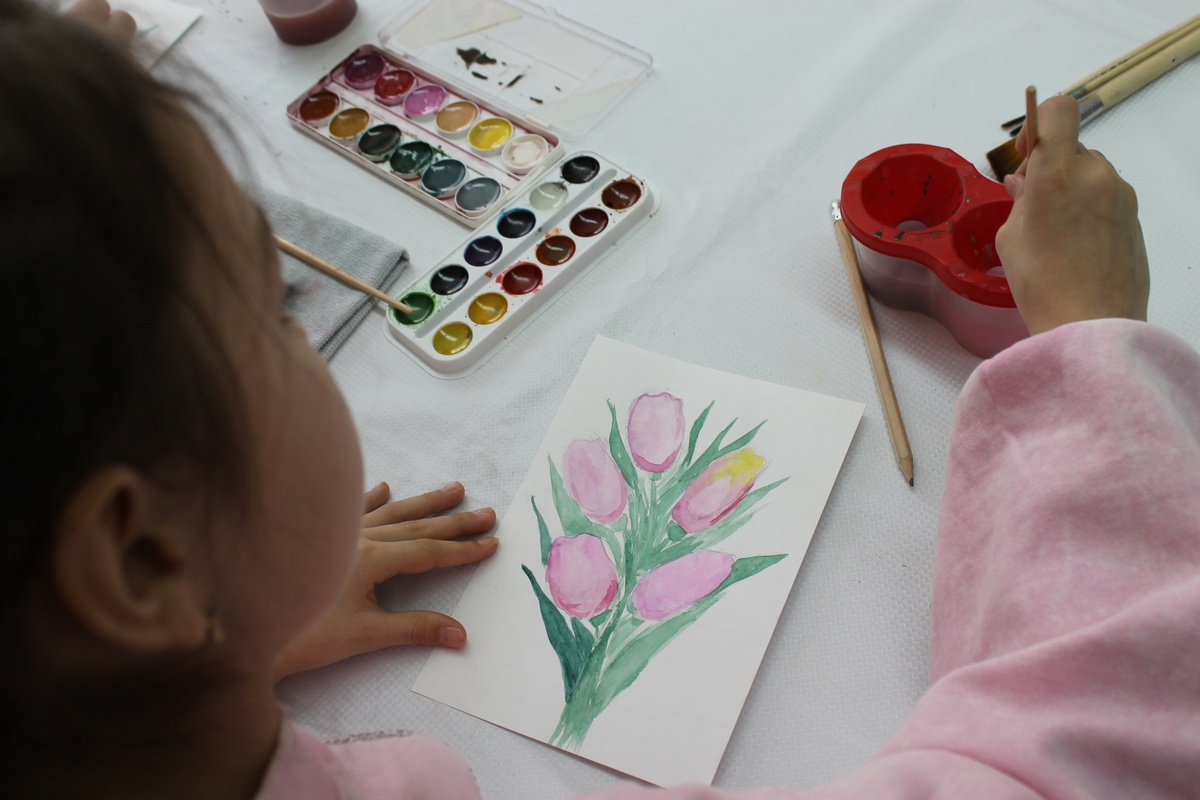 Фото: На мастер-классе / Библиотека-филиал № 7 МБУК Магадана ЦБС