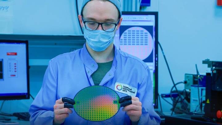  В столице разработали фотолитограф для производства микросхем / Фото: Telegram / мэр Москвы Сергей Собянин