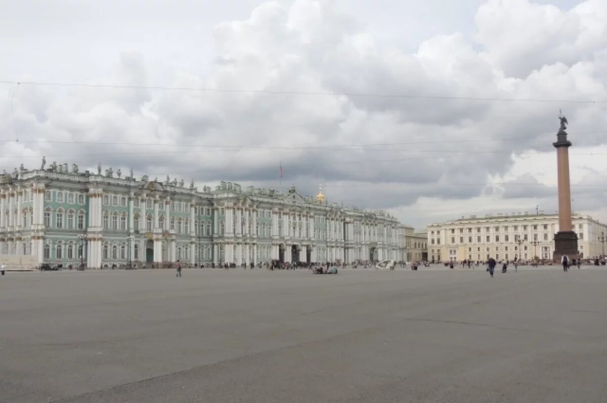    Блогера из Москвы не пустили в Эрмитаж из-за нарядного вида