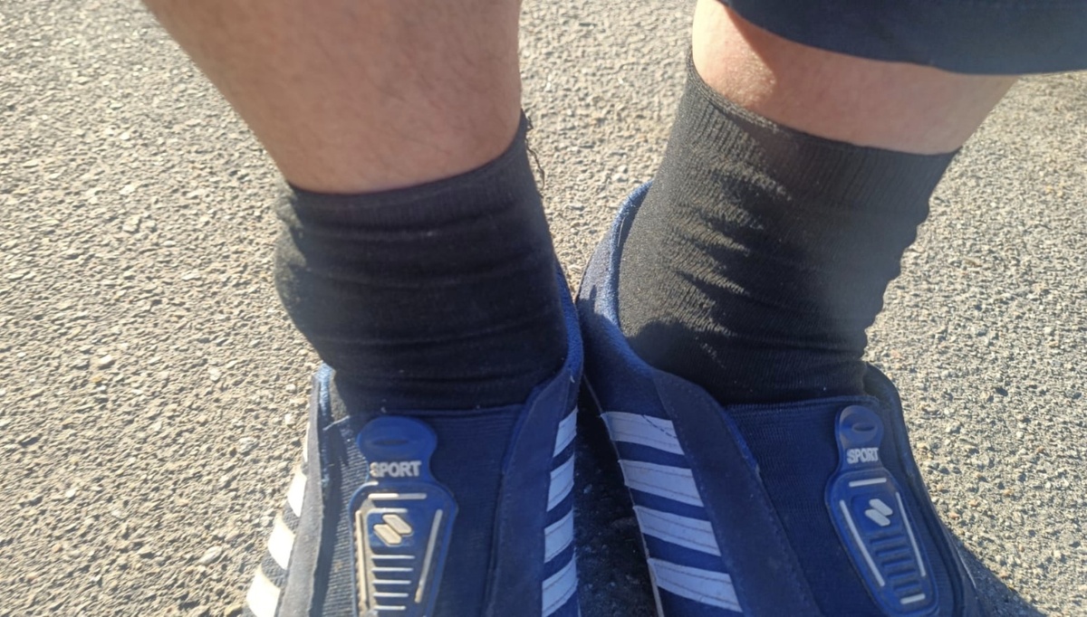 Фото мужских ног. Из переписки по вотсап)))
