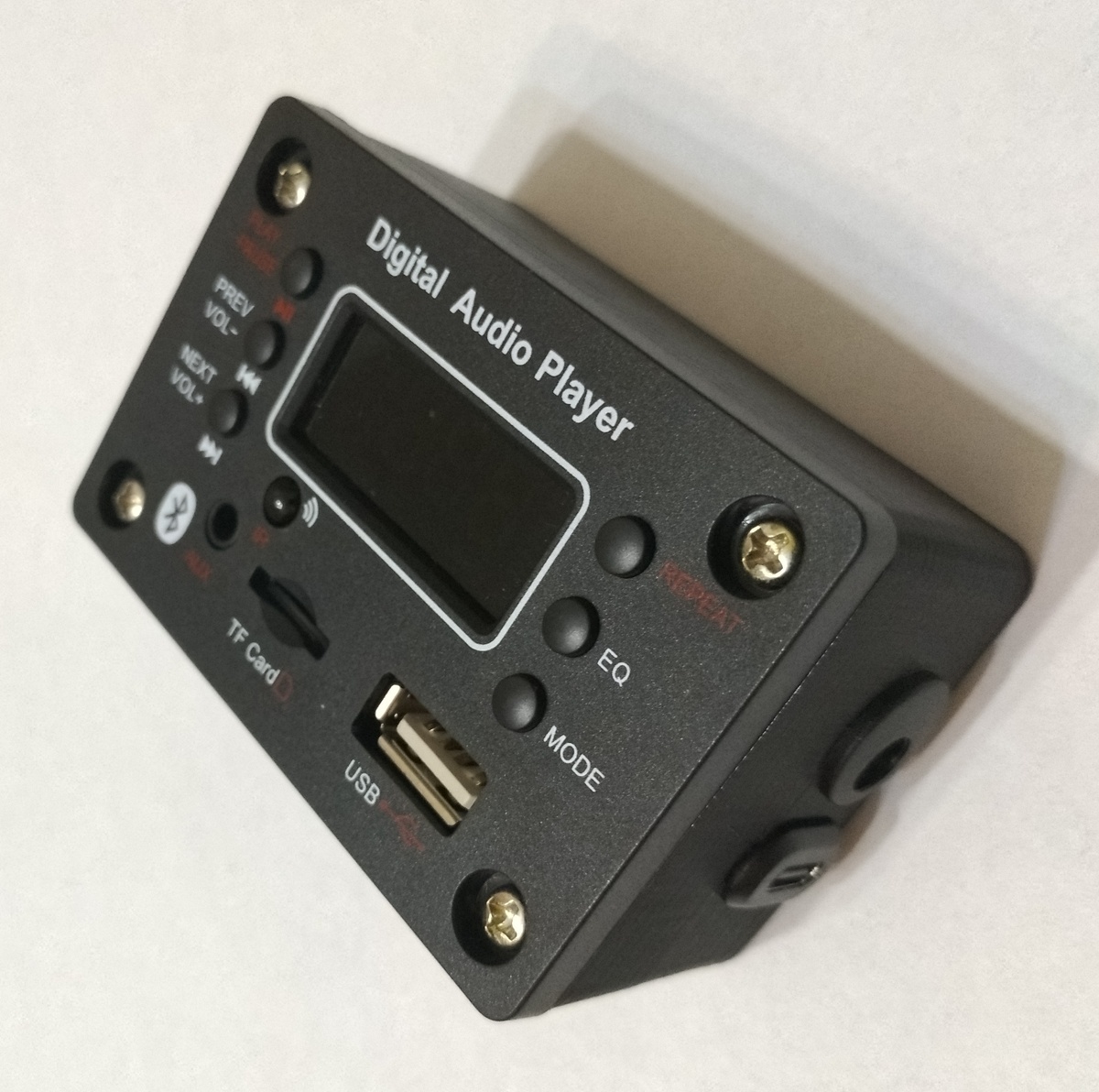 Boombox вид справа.