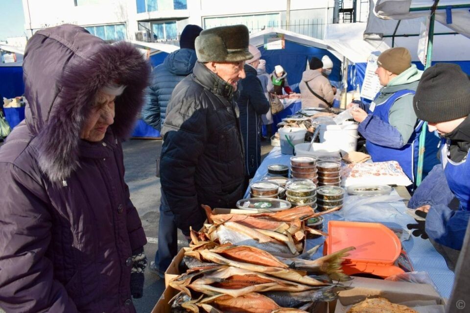    Продовольственная ярмарка в Барнауле. Источник: barnaul.org