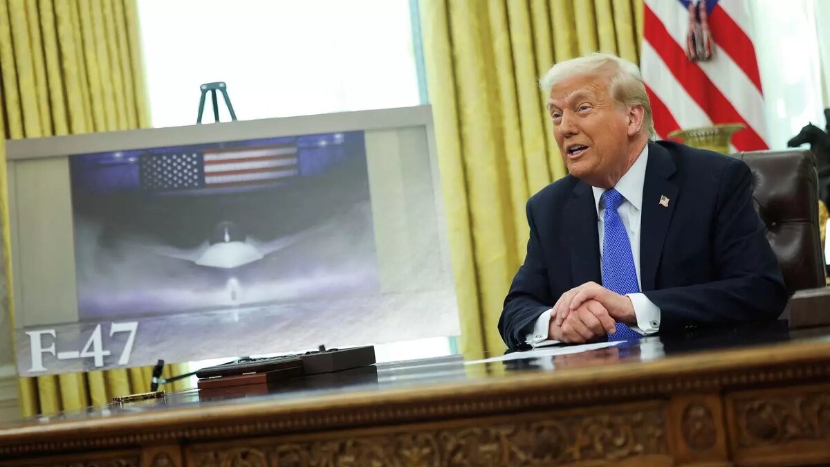 Трамп лично анонсирует создание нового самолета. Источник: CNN