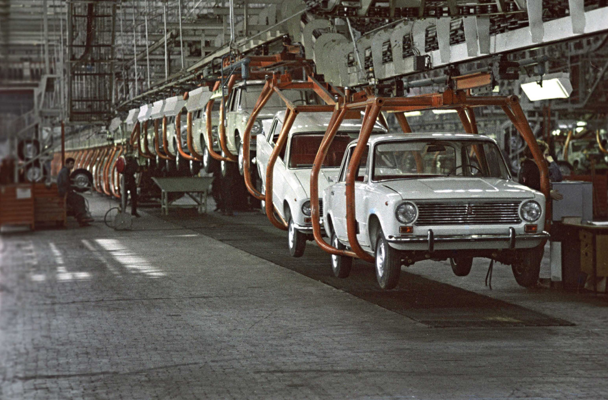 Фото заимствовано - https://autosprite.ru/foto/interesniye-faktiy-o-proizvodstve-avtomobiley