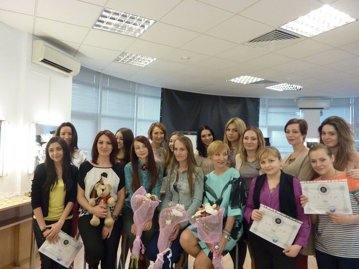 я там, справа с краю)))