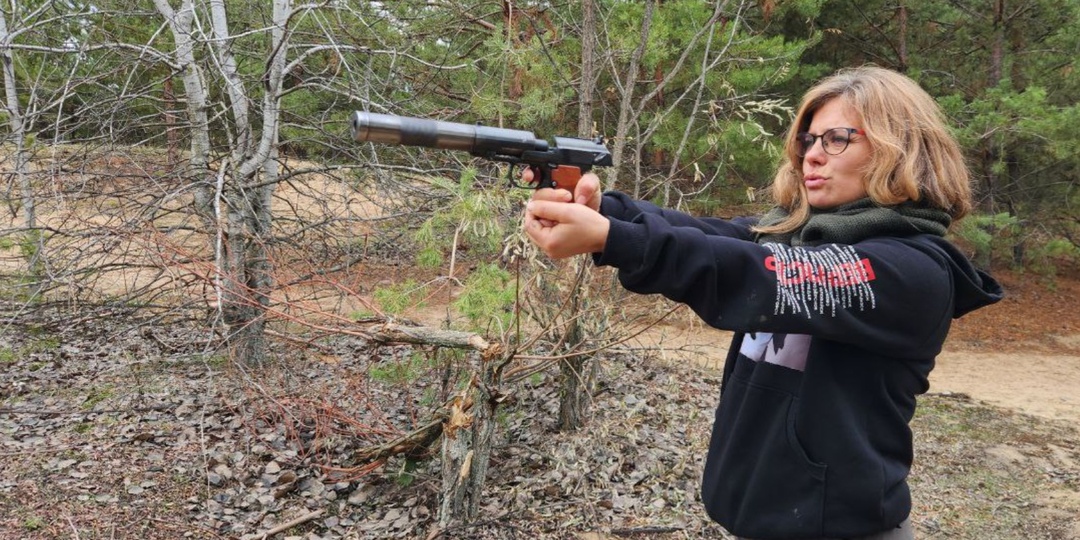 "Еще как причем!"