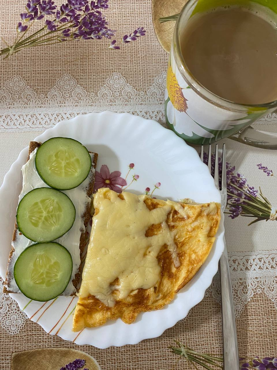 Завтрак в 8:30.