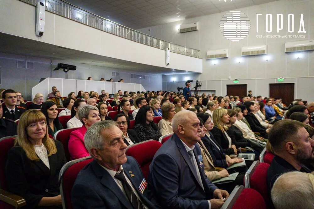 Заполненный зал ДК