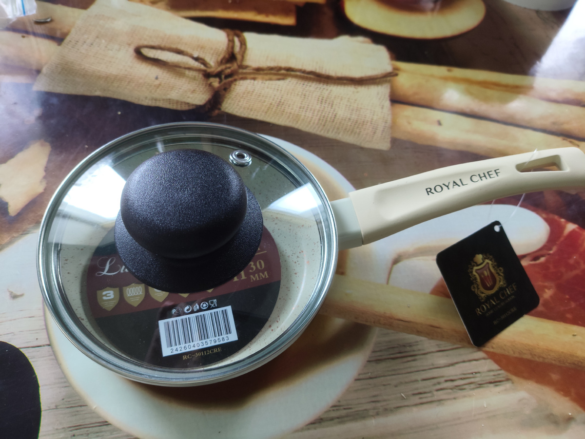 Крышку заказывала отдельно. Подошла как родная ))