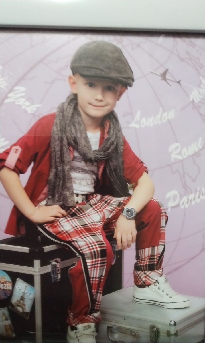 Фото автора. Андрею 6 лет.  2014 г. 