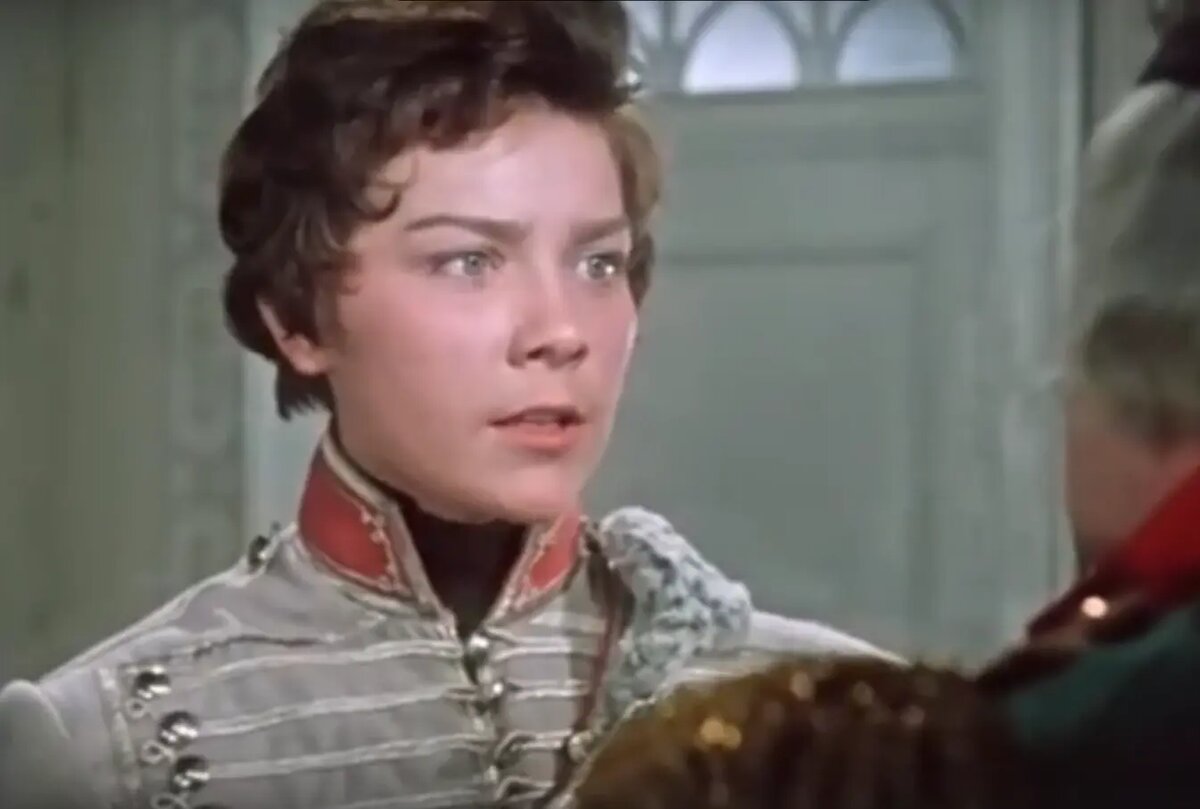    Лариса Голубкина. Фото: стоп-кадр из фильма "Гусарская баллада"