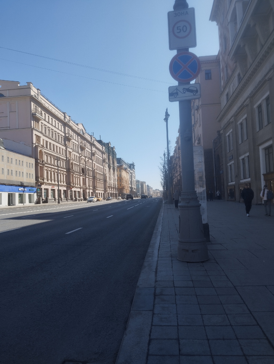 За углом Кремль