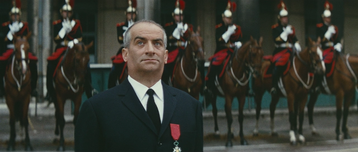 Комиссар Жюв, был тоже награжден орденом. фото: картинки яндекса.