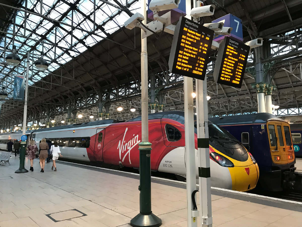 Manchester Piccadilly – станция и одновременно вокзал в Манчестере. Фото автора